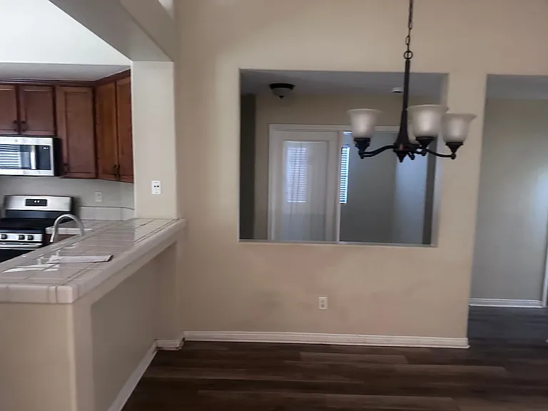 10134 Seven Falls Ave — Photo 4