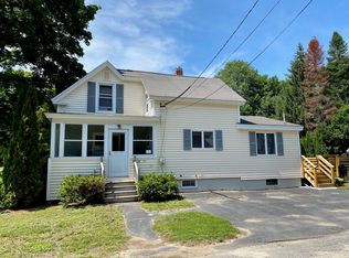 21 Acorn St, Gorham, ME 04038