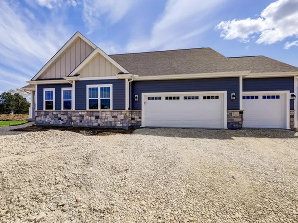 N110W7163 Augusta LANE, Cedarburg, WI 53012