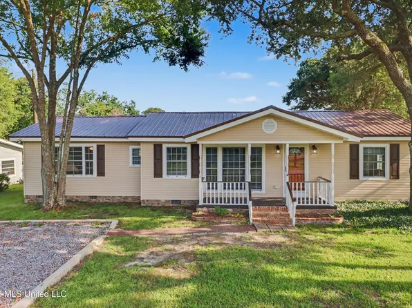 317 42nd St, Gulfport, MS 39507