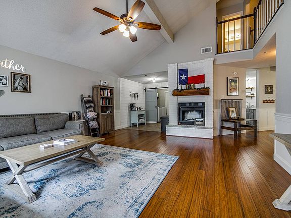 3rd image of 854 Amberstone Dr