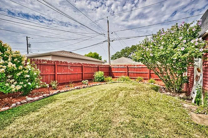 5114 S Mobile Ave — Photo 4