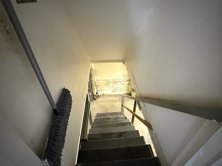 196 Clover St #1 — Photo 16