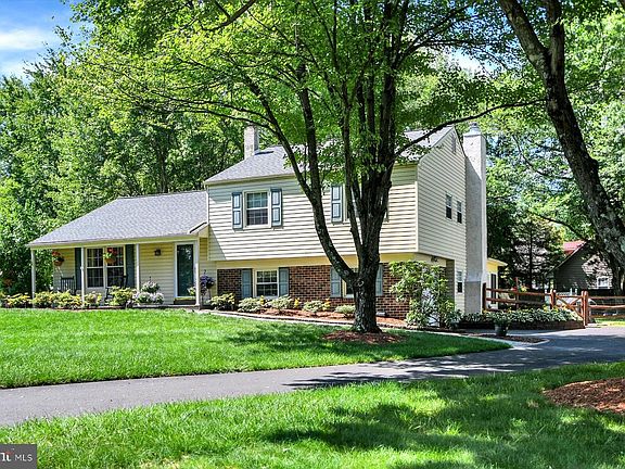 2nd image of 106 Gertrude Dr