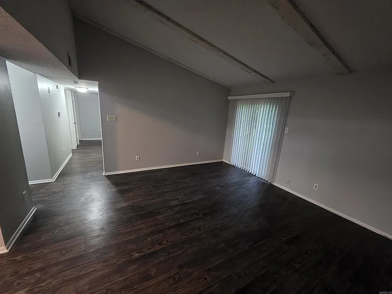 21 Brookway Ln — Photo 3