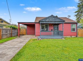 407 Jersey St, Silverton, OR 97381
