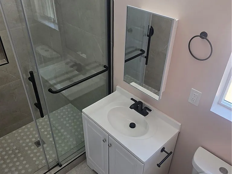 421 W Lexington — Photo 12