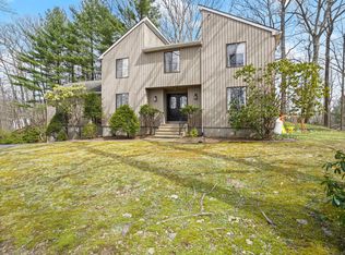 45 Peaceful Valley Rd, Trumbull, CT 06611
