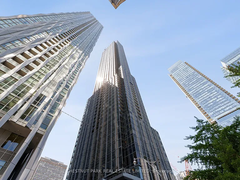 11 Yorkville Ave #4302 — Photo 3