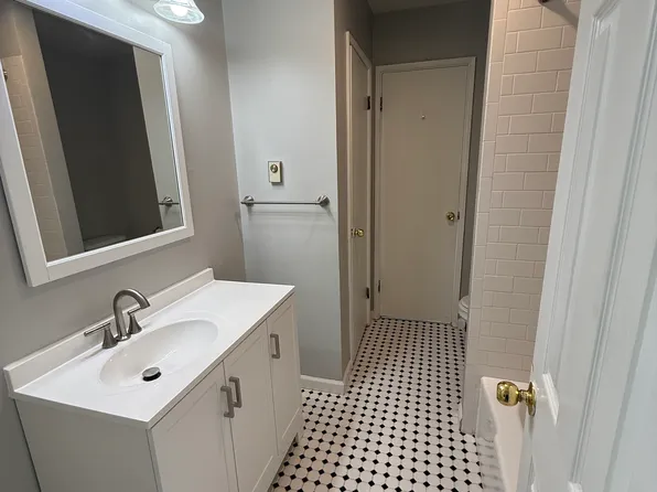 4 Farview Ave Unit 13, Danbury, CT 06810