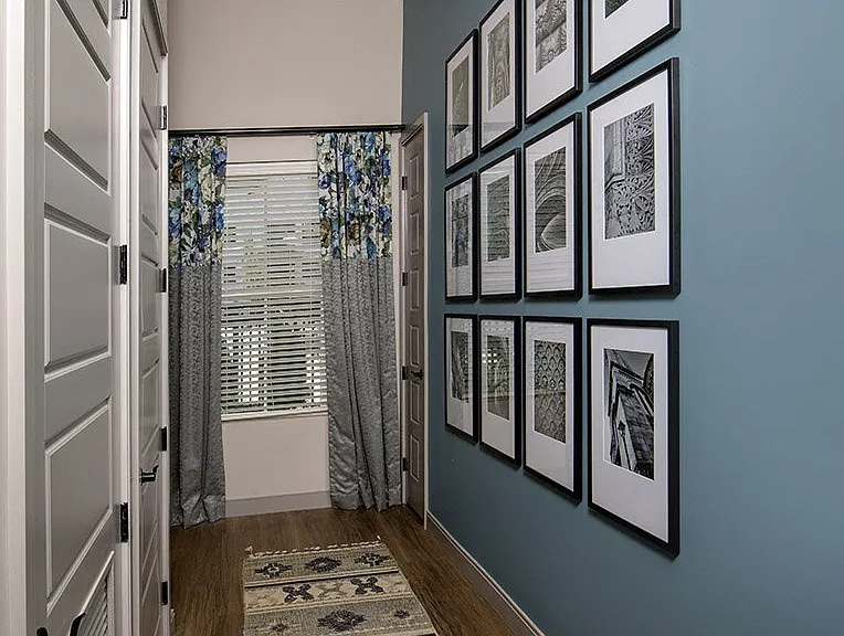 Entryway decor