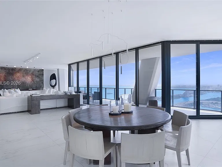1000 Biscayne Blvd #4401 — Photo 10
