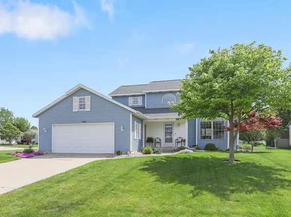 5540 Koster Dr SW, Wyoming, MI 49418