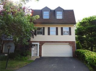 1342 Quail Run Cir, Bethel Park, PA