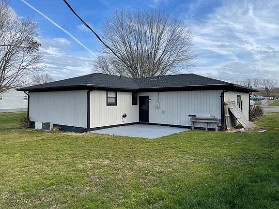 4th image of 6 Lasalle Cir