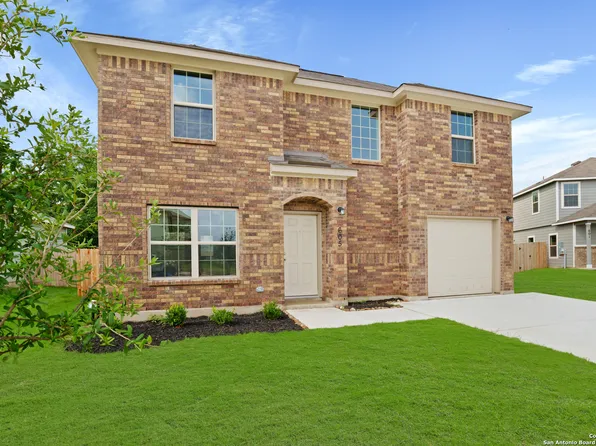 605 Kulpa Cross, Seguin, TX 78155