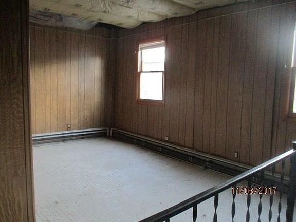 4th image of 108 S Catherine St