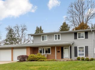 9834 Ruggles St, Omaha, NE 68134