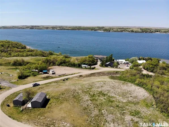 308 McKillop Road, Mckillop Rm No 220, SK S0G 4L0