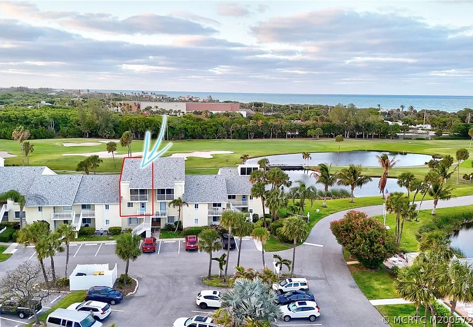 5532 NE Gulfstream Way