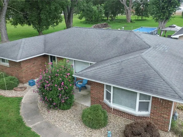 217 Brewer Rd, Danville, IL 61834