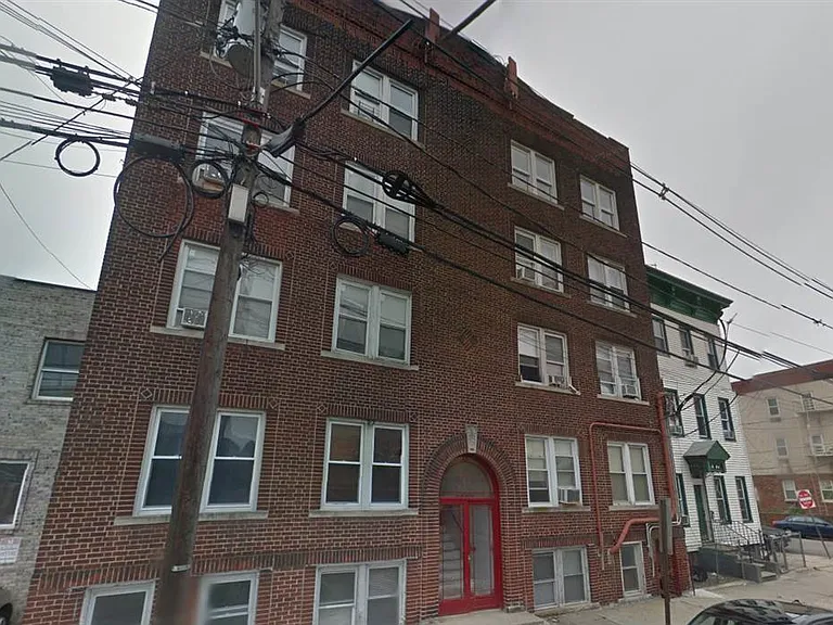 15 Hopkins Ave #1 — Photo 18