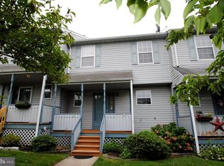 5 Wanda Ct, Mount Holly, NJ 08060