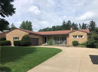 3340 Meadowwood St NW, Massillon, OH 44646