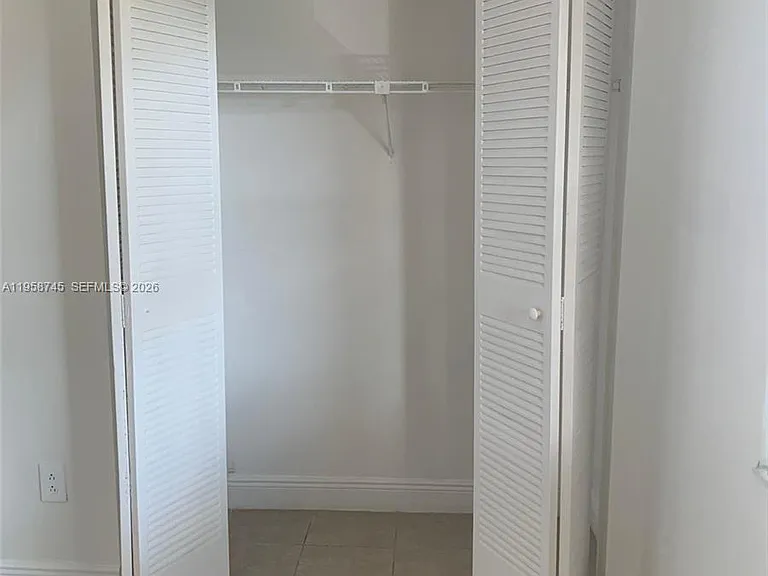 20815 NE 8th Ct #20220 — Photo 11