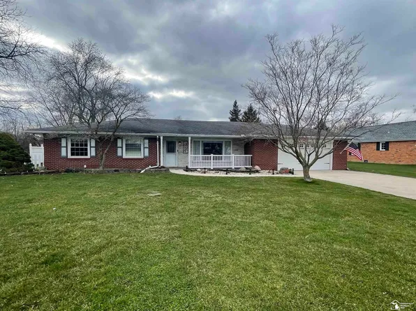 6393 Hawthorne Rd, Ottawa Lake, MI 49267