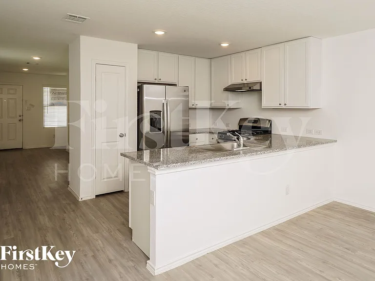 2418 Double Oak Dr — Photo 6