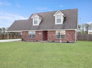 160 Lauren Dr, Orange, TX 77630