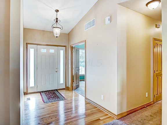 3rd image of 754 Kentucky Cir