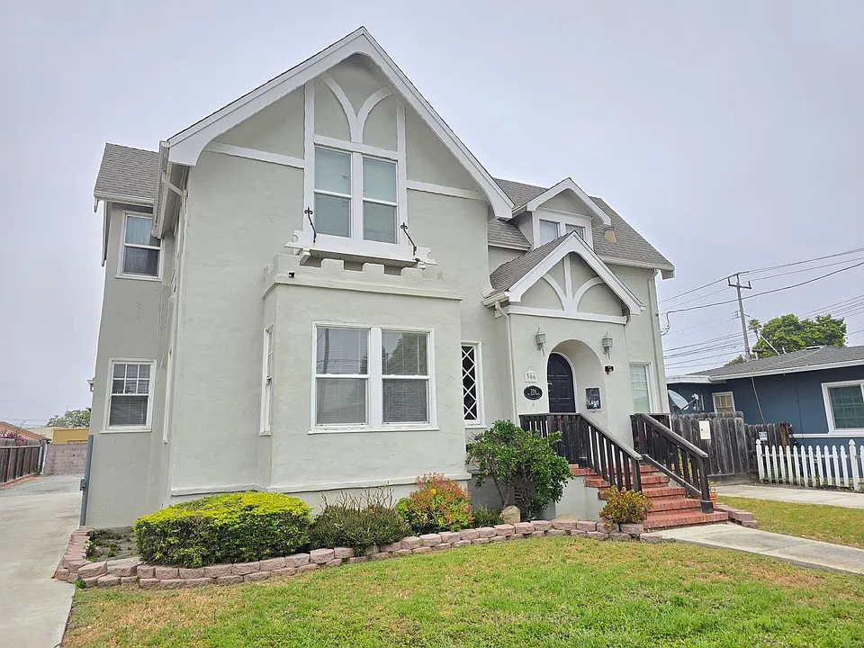 306 Central Ave