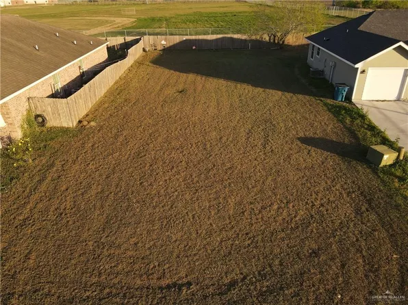 443 La Vaca Dr S, San Benito, TX 78586