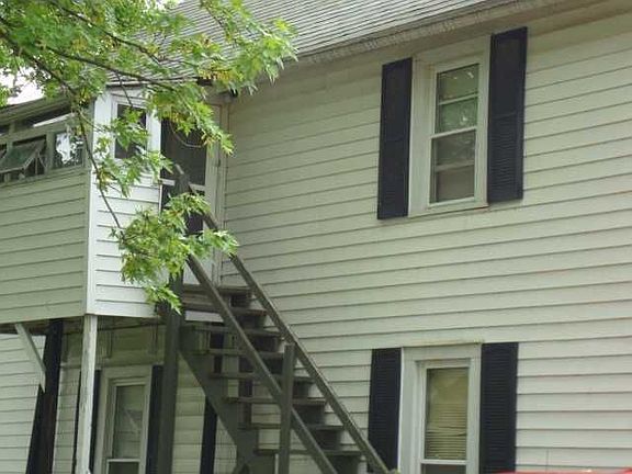 4th image of 403 Brownell St