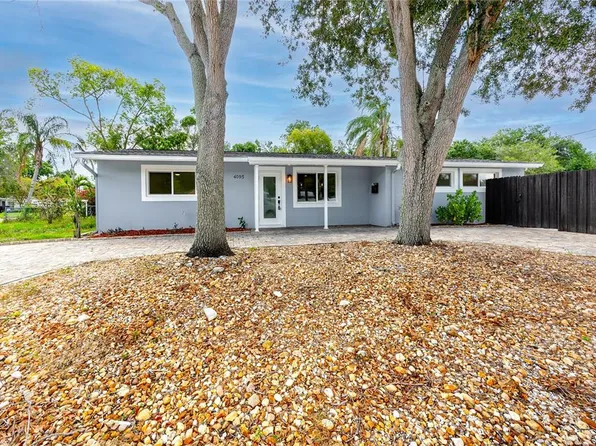 4095 Locust St NE, Saint Petersburg, FL 33703