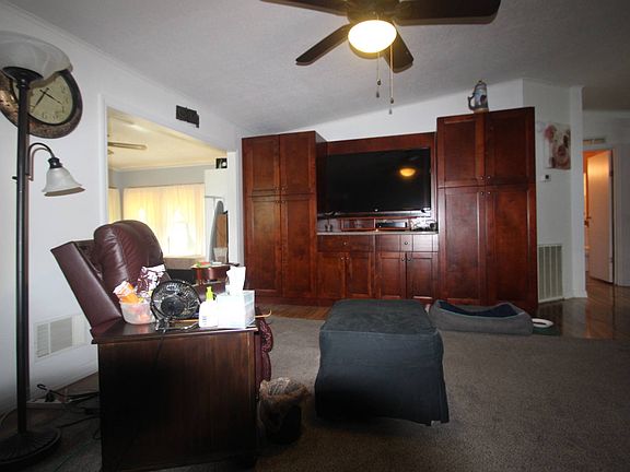 5th image of 1769 Poppy Cir
