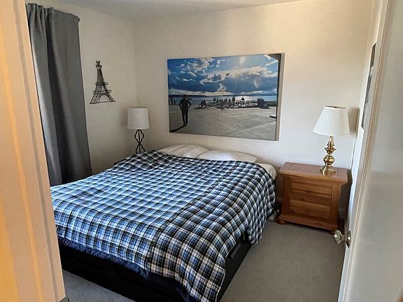 5th image of 15 Tudor Ct