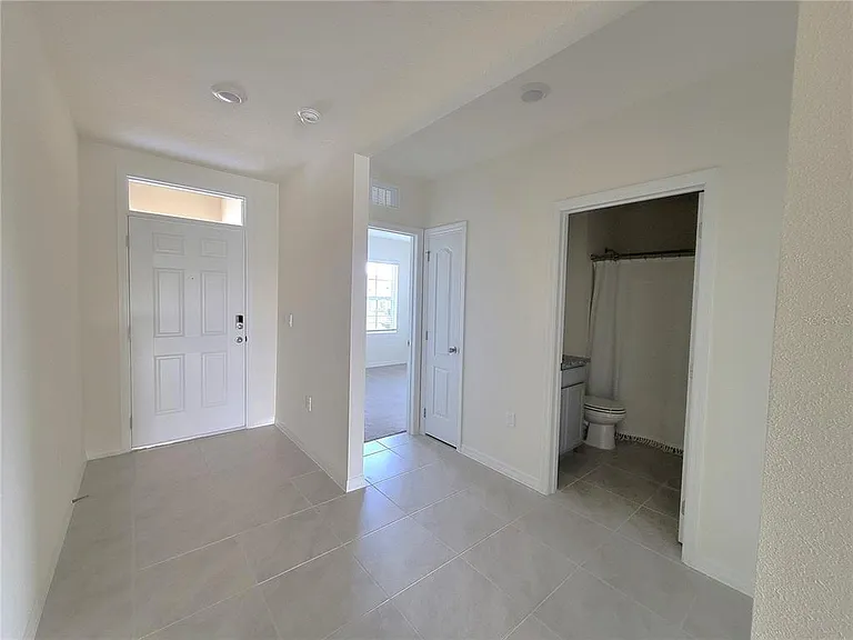 420 Noble Ave — Photo 9