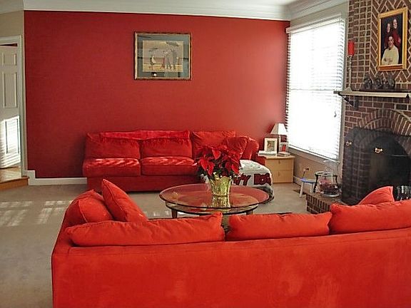 Great Family Room open to kitchen.