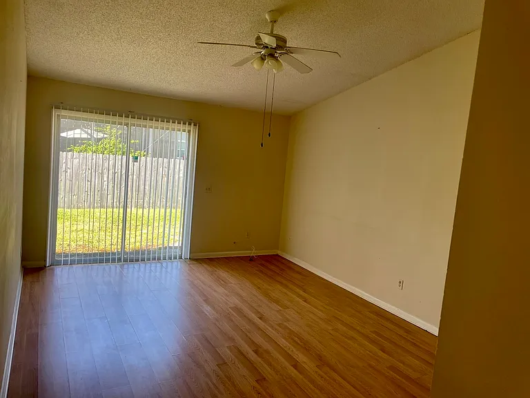 Sandalwood Court — Photo 7
