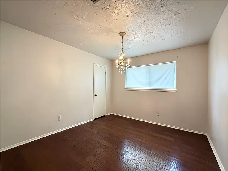 22319 Merrymount Dr — Photo 21