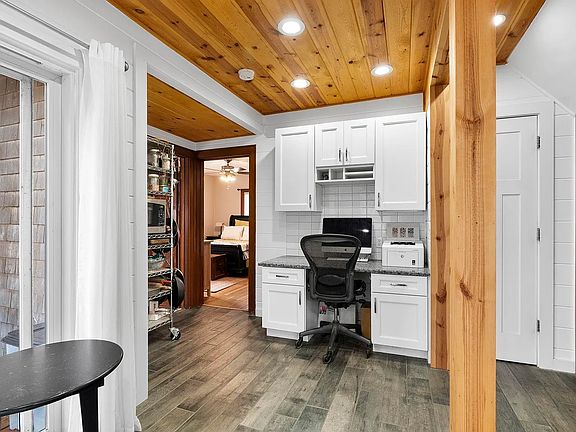 4th image of 476 Littleton St