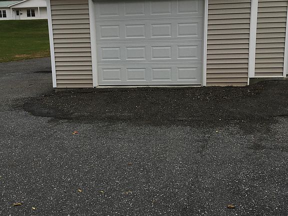 The apartment comes with a dedicated space in the garage, with automatic garage door. You can access the apartment through the garage, so you don't have to walk through the snow and ice to get to your car.