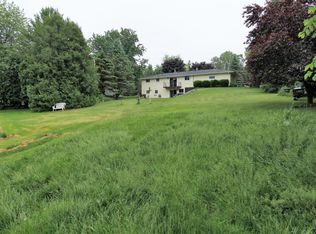 W2296 Crestview Ln, Sheboygan, WI 53083