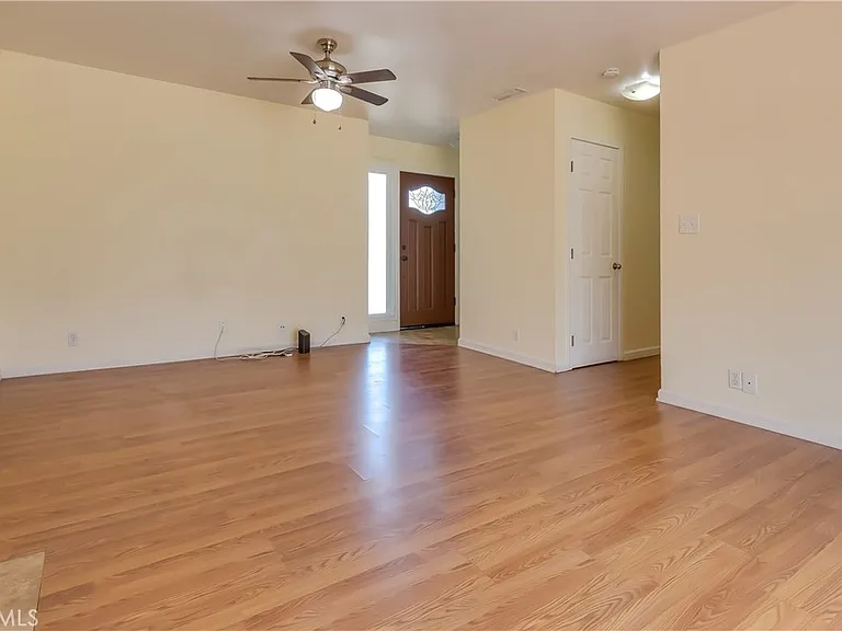 633 Elaine Ave — Photo 33
