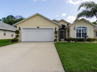 924 Tavernier Cir NE, Palm Bay, FL 32905