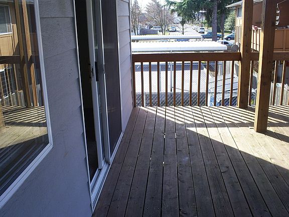 5th image of 2000 E Mill Plain Blvd APT 111