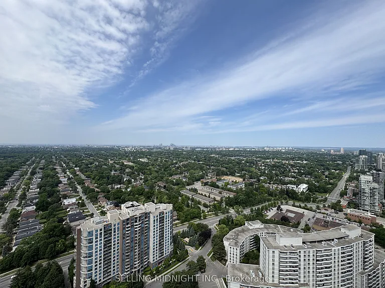 5162 Yonge St #Penthouse 301 — Photo 17